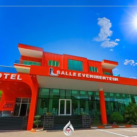 Nbt Hotel Reps Kukes エクステリア 写真