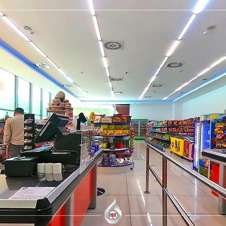 Nbt Hotel Reps Kukes エクステリア 写真