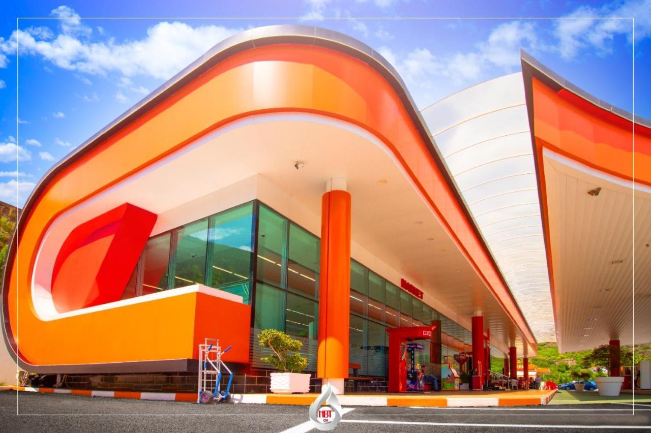 Nbt Hotel Reps Kukes エクステリア 写真