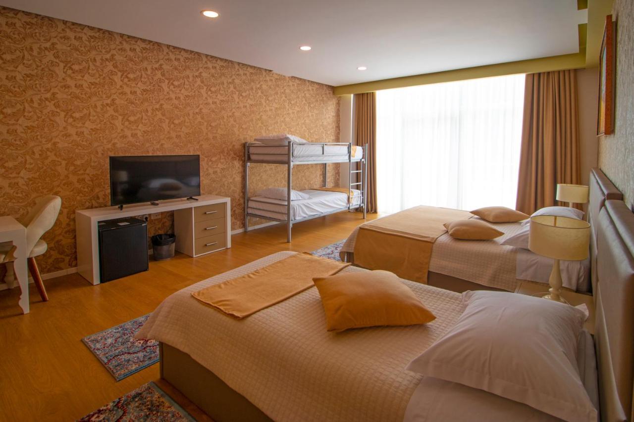 Nbt Hotel Reps Kukes エクステリア 写真